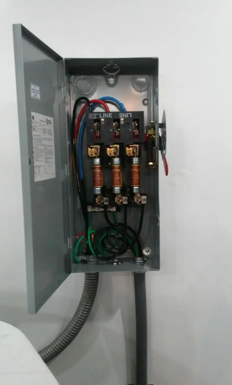 Three-phase disconnect switch installed for Electrical Wiring & Rewiring in Burr Ridge